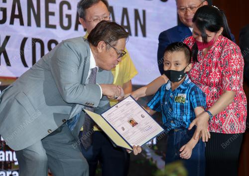 TAN SRI ABANG JOHARI TUN OPENG