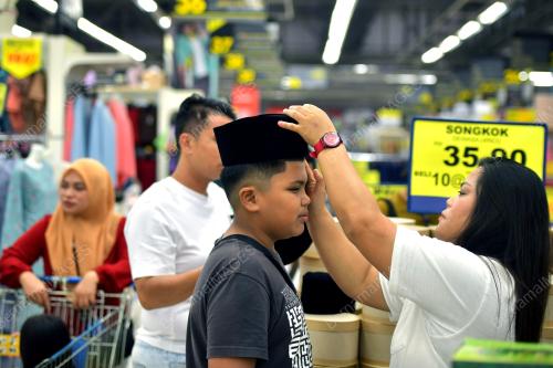 TINJAUAN PERSIAPAN AIDILFITRI