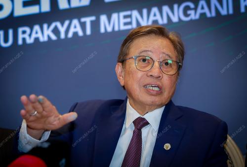 TAN SRI ABANG JOHARI TUN OPENG