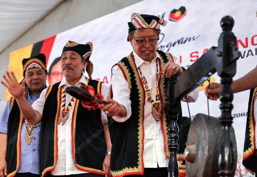 TAN SRI ABANG JOHARI TUN OPENG