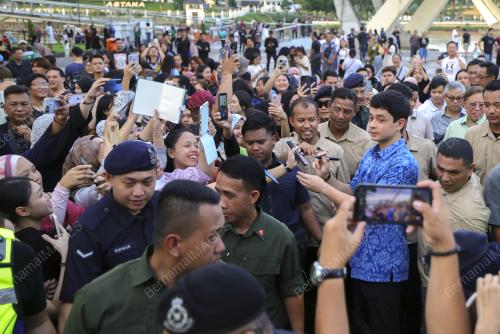 TENGKU HASSANAL IBRAHIM ALAM SHAH