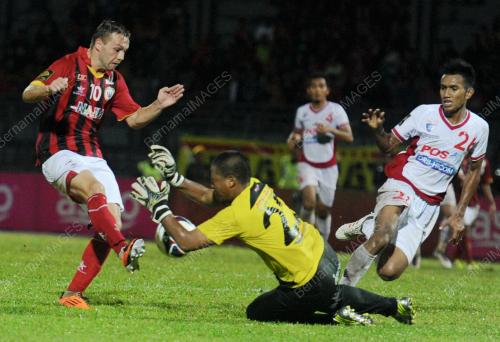 SK04_18012013_LIGA_PREMIER