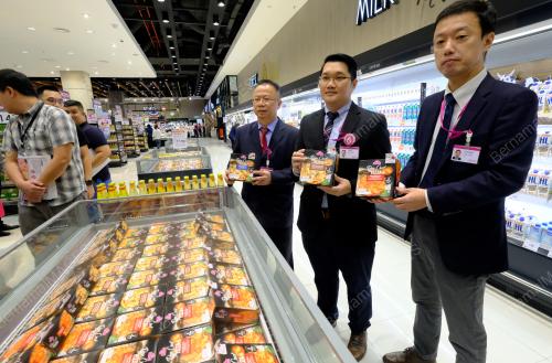 SK04_18042017_AEON_KUCHING_BN201804165418