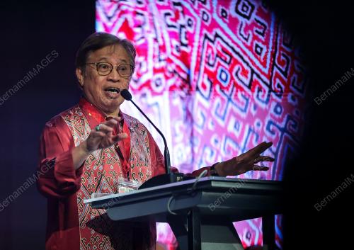 TAN SRI ABANG JOHARI TUN OPENG