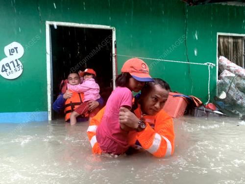 BANJIR KILAT