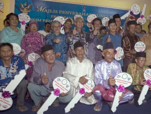 MOHD SHAFIE APDAL