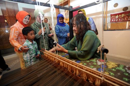 SK04_21102014_WASTRA_BORNEO