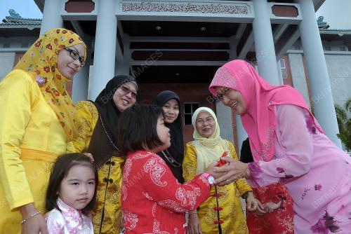 SK04_22022014_PUSAT_ISLAM