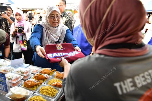FAUZIAH SALLEH