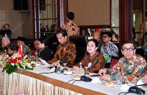 SK04_22112017_MSIA_INDO
