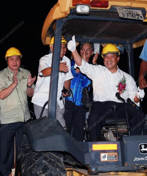 MUHYIDDIN MOHD YASSIN