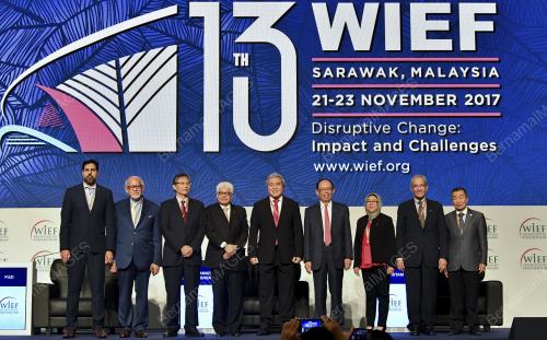 SK04_23112017_PENUTUP_WIEF