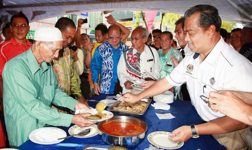 MUHYIDDIN MOHD YASSIN