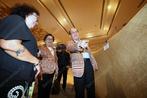 DATUK AMAR DOUGLAS UGGAH EMBAS