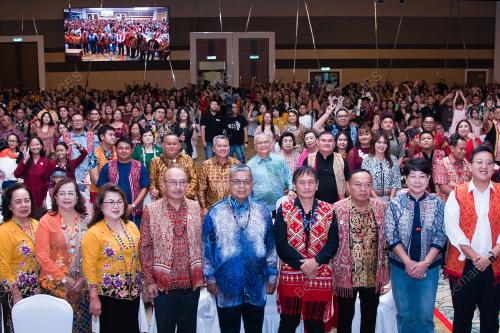 DATUK SERI AARON DAGANG