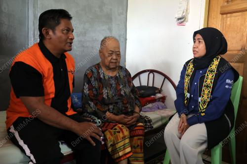 FARAH ANURA HAMIDI
