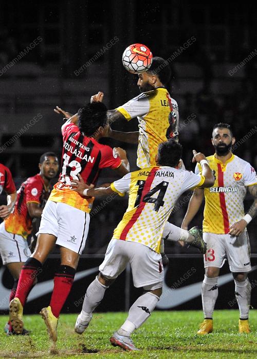 SK04_24112015_PIALA_MSIA