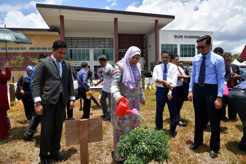 SK04_25032019_KAMPUS_INFRA_BN201903244336