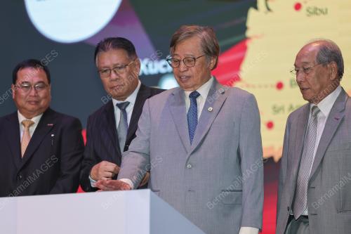 TAN SRI ABANG JOHARI TUN OPENG