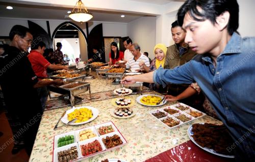 SK04_25122013_RUMAH_TERBUKA