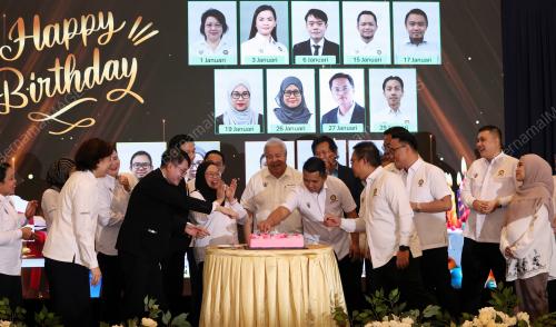 DATUK AMAR AWANG TENGAH
