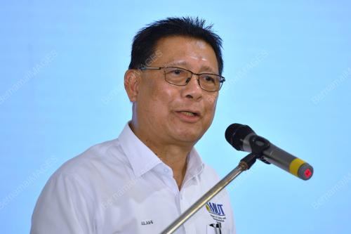 DATUK SERI JULAIHI NARAWI