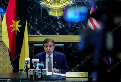 TAN SRI ABANG JOHARI TUN OPENG