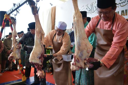 TAN SRI ABANG JOHARI TUN OPENG