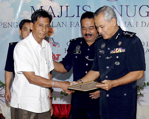 SK04_27082013_POLIS_PEMANDU