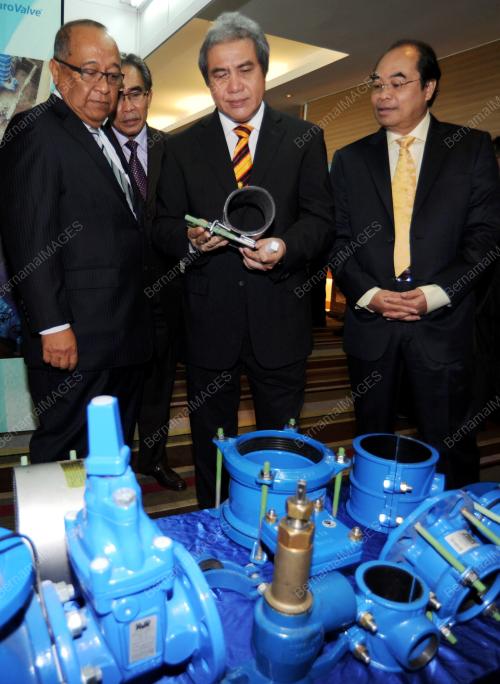 SK04_27112012_BORNEO_AIR