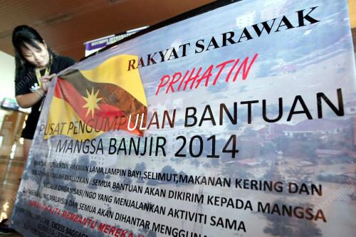 SK04_27122014_BANTUAN_BANJIR
