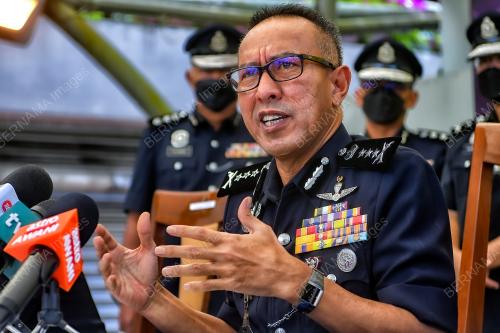 DATUK MOHD AZMAN AHMAD SAPRI