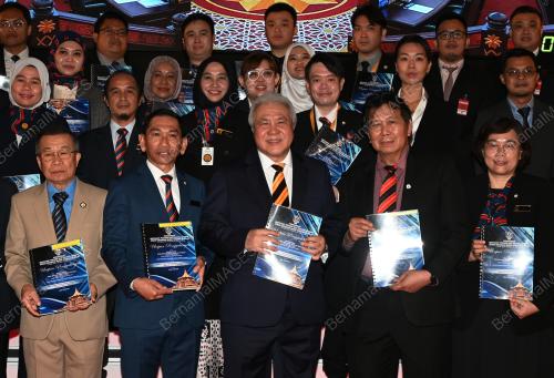 DATUK AMAR AWANG TENGAH ALI HASAN