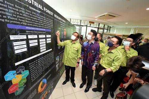 TAN SRI ABANG JOHARI TUN OPENG