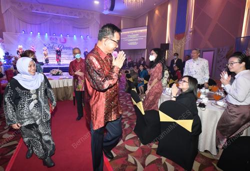 DATUK SERI ABDUL KARIM RAHMAN HAMZAH