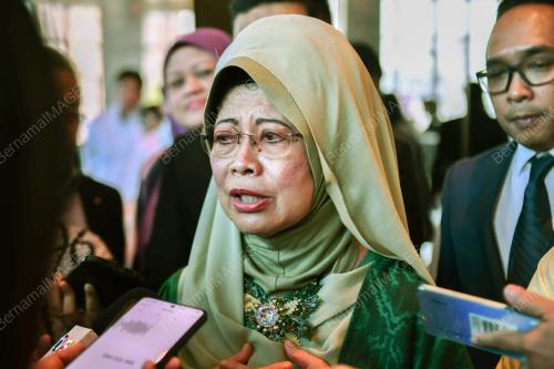 DATUK SERI FATIMAH ABDULLAH