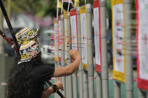 SK04_29112014_MENYUMPIT