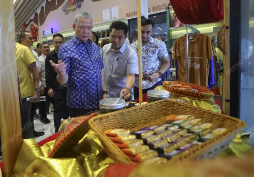 DATUK SERI FADILLAH YUSOF
