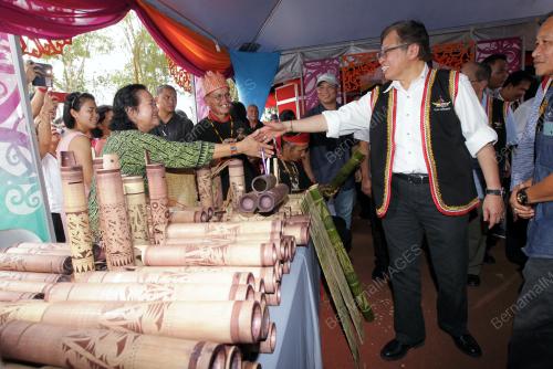 SK05_01042017_PESTA_BIRUMUH