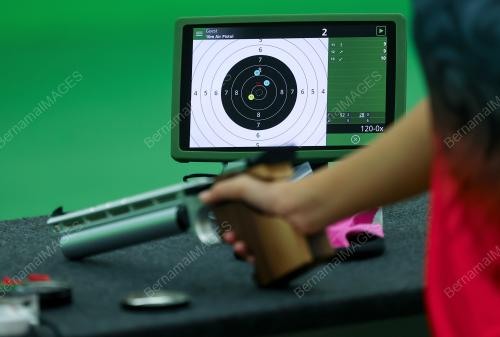 LATIHAN MENEMBAK ATLET SARAWAK