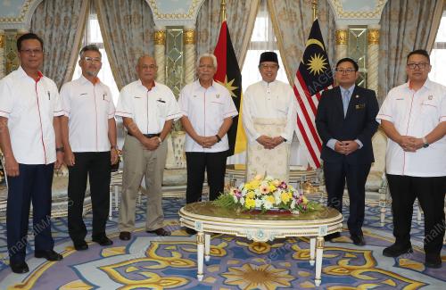 TAN SRI ABANG JOHARI TUN OPENG