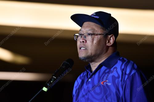 DATUK ADNAN HUSSAIN