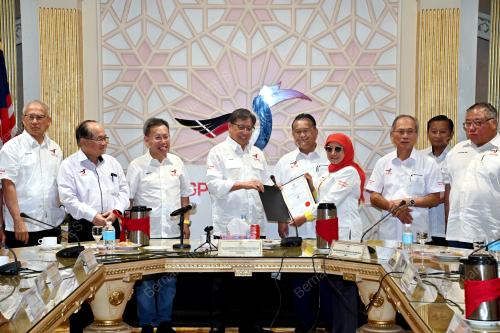 TAN SRI ABANG JOHARI TUN OPENG