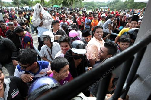 SK05_04102013_TIKET_BOLA