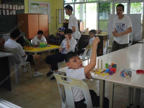 SK05_06102016_SEKOLAH_KHAS