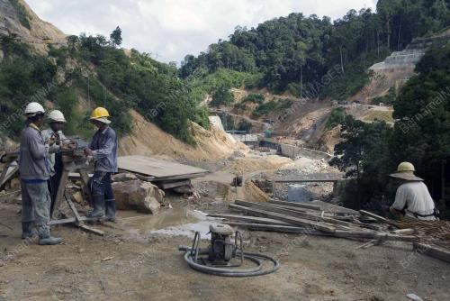 PROJEK EMPANGAN BENGOH