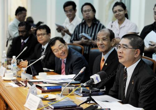 DATUK SERI DR MAXIMUS ONGKILI