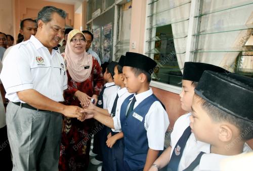 MUHYIDDIN MOHD YASSIN