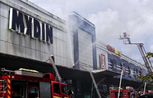 KEBAKARAN PASARAYA MYDIN
