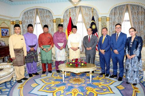 TAN SRI ABANG JOHARI TUN OPENG